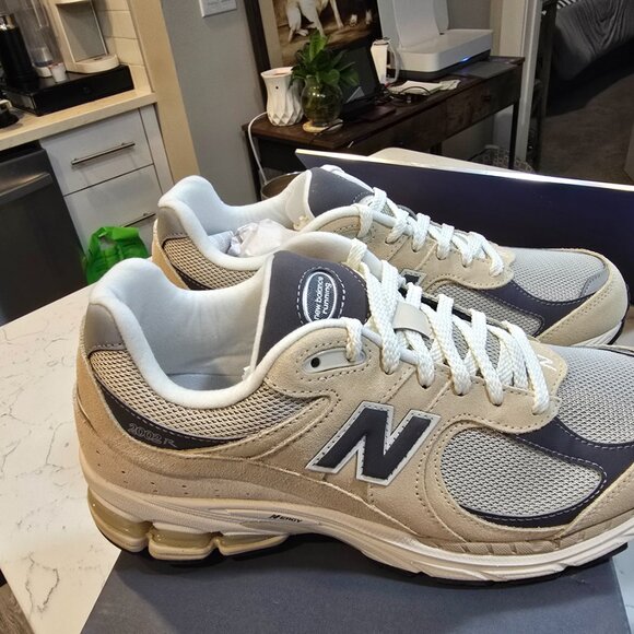 New Balance 2002R M2002RFA Sneaker Men's Sandstone Magnet Lifestyle Shoes SZ 10 - Picture 4 of 8